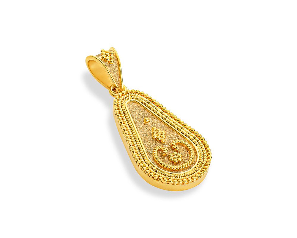 Damaskos Archaic 18K Gold Martillé Pendant